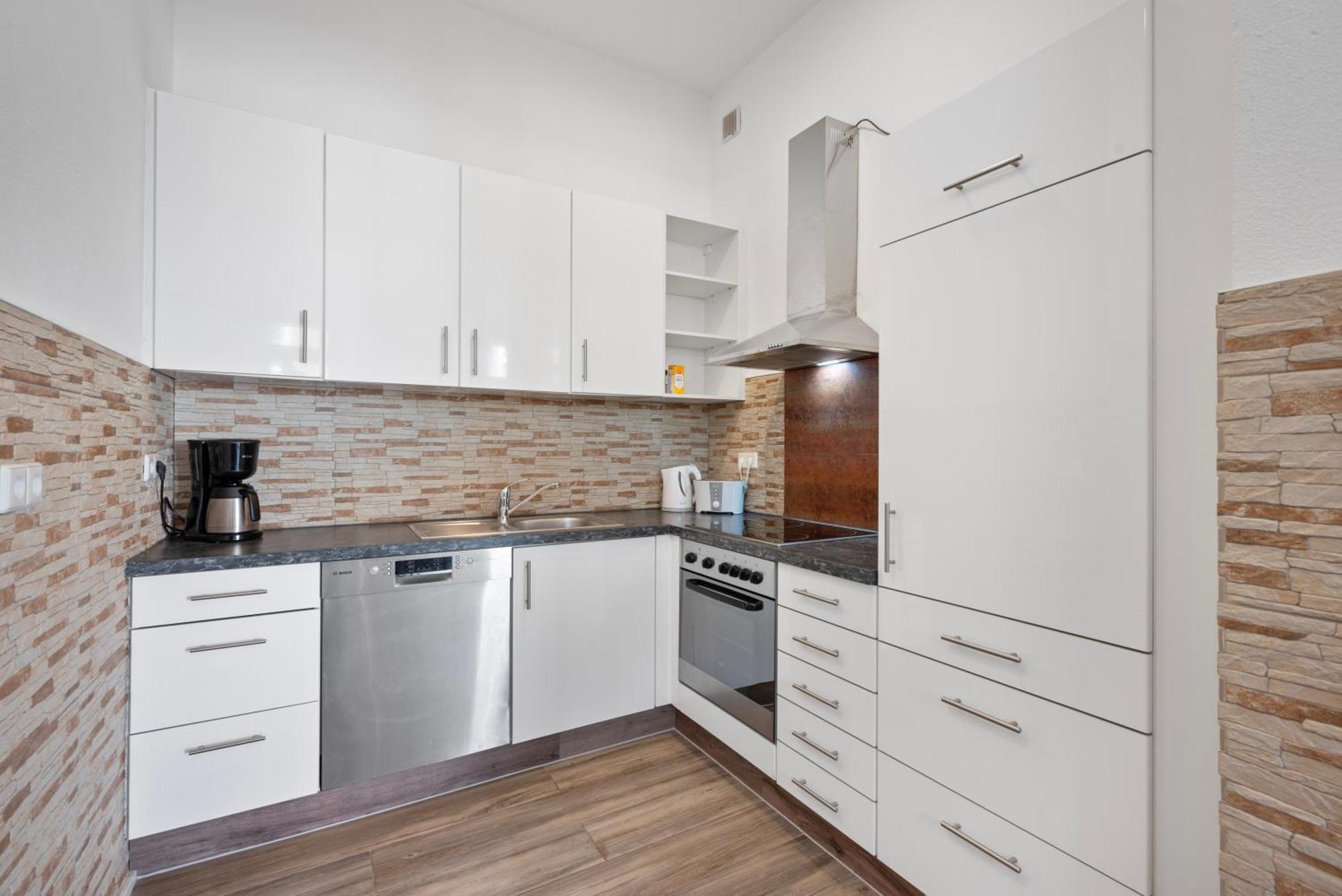 Backhome - Suite L - Parkhaus - Fantastische Schlosslage - Smarttv - Waschmaschine - Netflix - 50Qm - 24H Checkin- Apartment 1 Людвигсбург Экстерьер фото